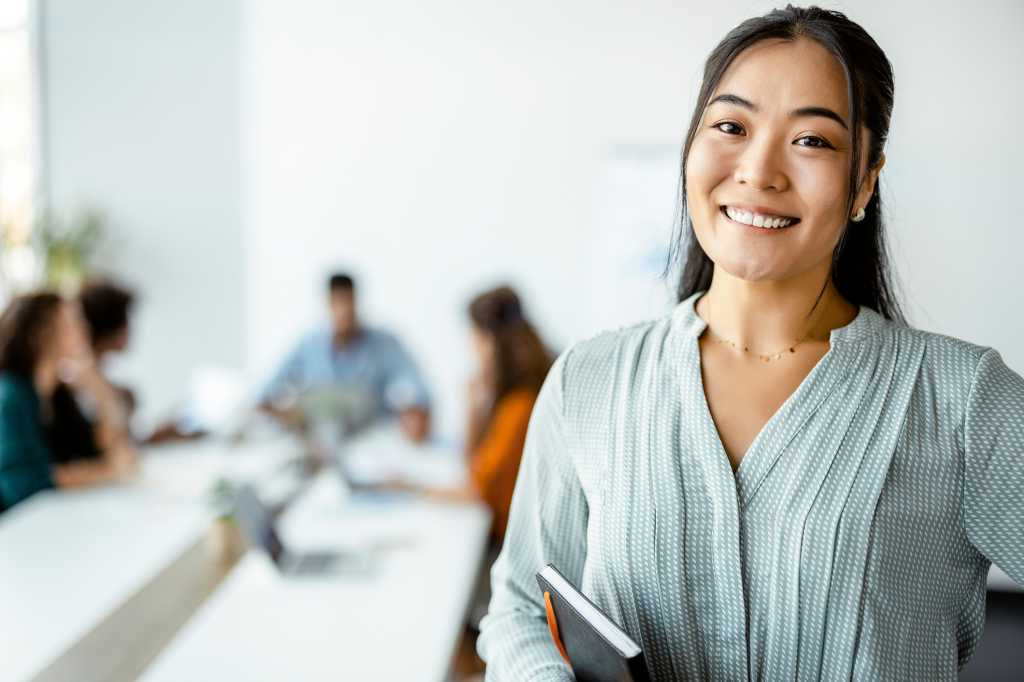 asian business woman